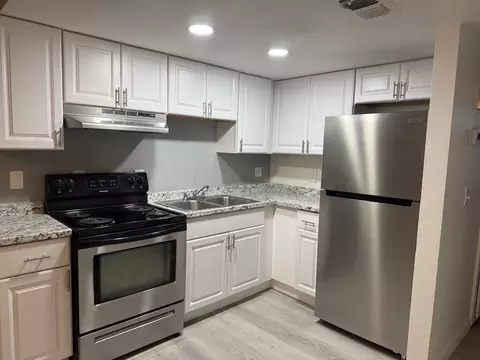 2216 Eugie Ter, Phoenix, AZ 85022 photo 6