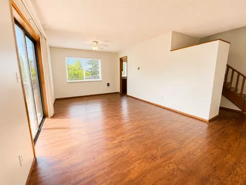 719 Washington St, Oregon City, OR 97045