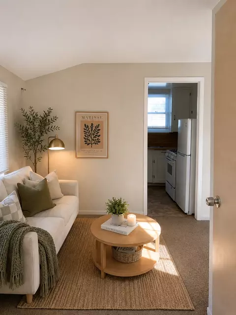 2912 E 8th St, National City, CA 91950