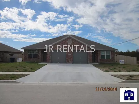 2923 Starlight Dr #B, Copperas Cove, TX 76522