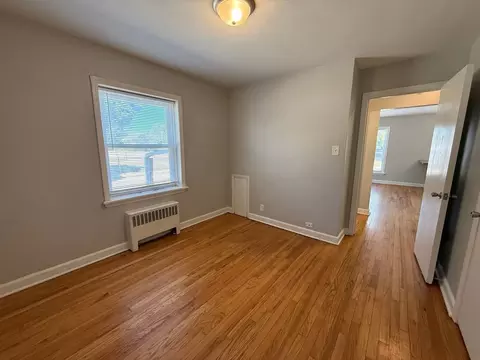 72057211 W Becher St, Milwaukee, WI 53219