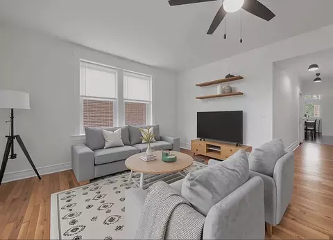 721 Interdrive St, University City, MO 63130