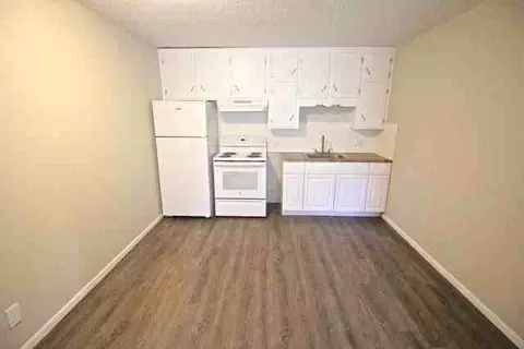 4138 Fisher St, Kansas City, KS 66103