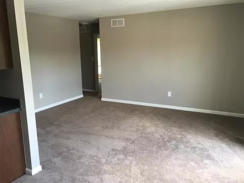 329 Jarvis St, Ypsilanti, MI 48197