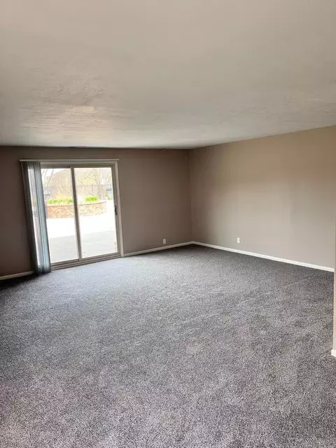 3110 12 N 97th St, Omaha, NE 68134
