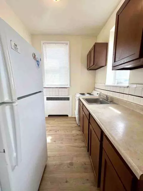 6201 N 16th St, Philadelphia, PA 19141