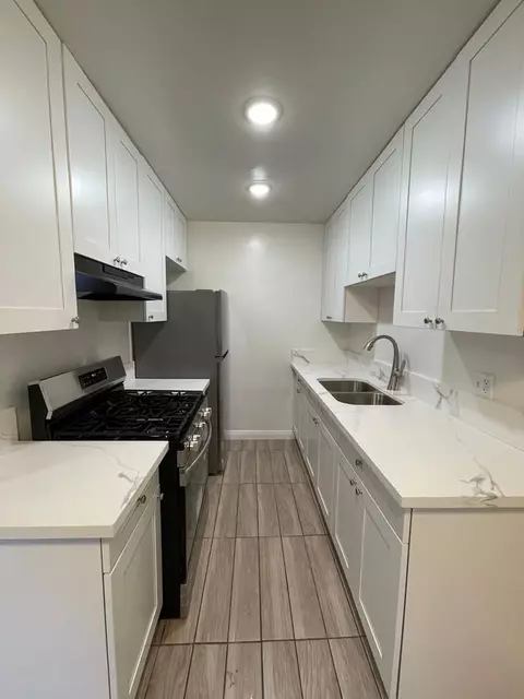 845 N Harvard Blvd, Los Angeles, CA 90029