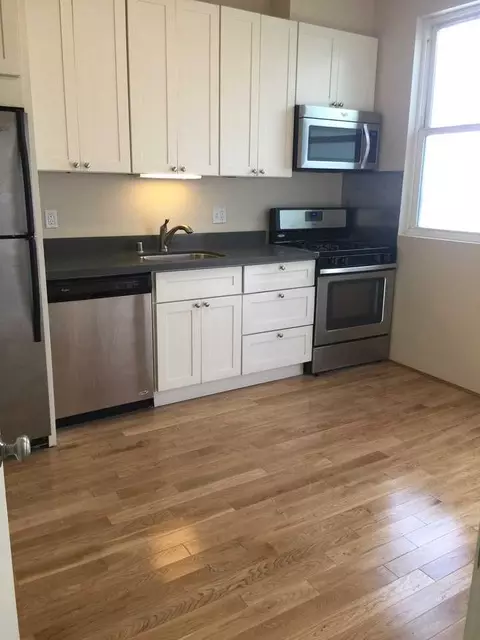 230 11th St #PH2, San Francisco, CA 94103