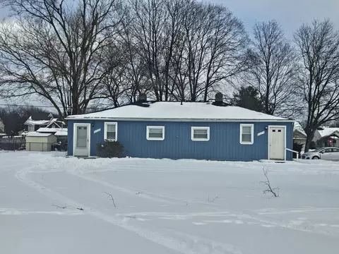 9332 Lamont St, Livonia, MI 48150