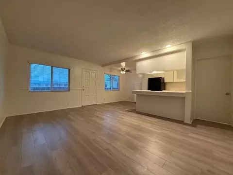 13400 Cordary Ave, Hawthorne, CA 90250