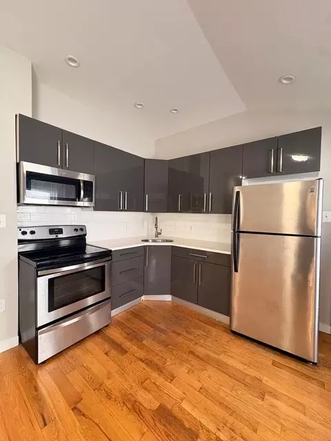1619 Mount Vernon St, Philadelphia, PA 19130