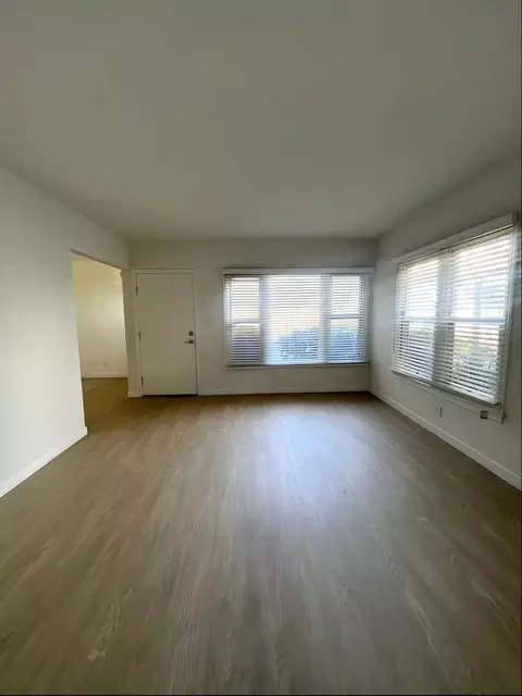 5760 Morley St, Los Angeles, CA 90045
