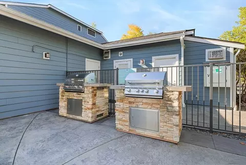 18666 Redmond Way, Redmond, WA 98052 photo 23