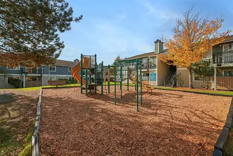 18666 Redmond Way, Redmond, WA 98052 photo 7