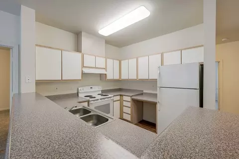 18666 Redmond Way, Redmond, WA 98052 photo 11