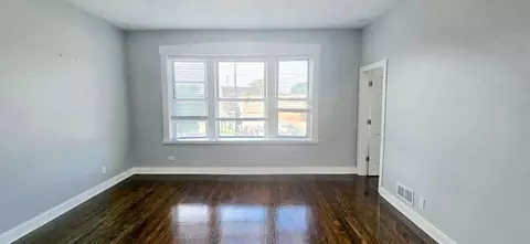 3962 W Grand Ave, Chicago, IL 60651