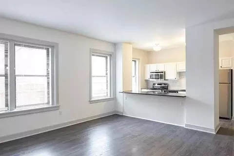 525 E Armour Blvd, Kansas City, MO 64109