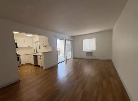 1518 E 3rd St, Long Beach, CA 90802
