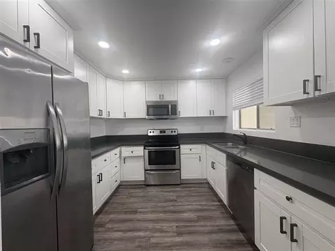 1518 E 3rd St, Long Beach, CA 90802 photo 2