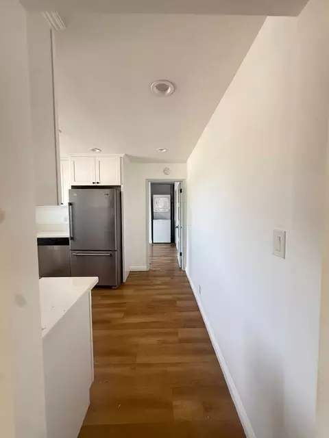 1518 E 3rd St, Long Beach, CA 90802