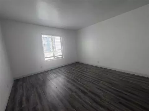 1518 E 3rd St, Long Beach, CA 90802 photo 11