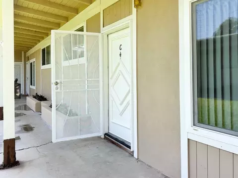 109 Clearbrook Ln, Costa Mesa, CA 92626