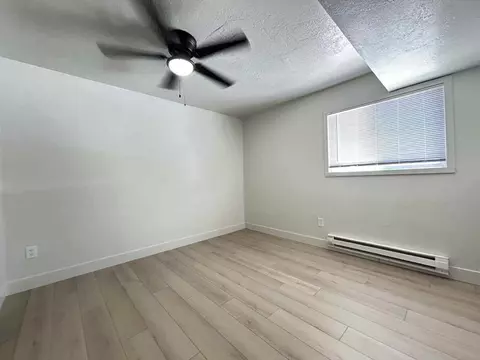 8585 S 40 E, Sandy, UT 84070 photo 5