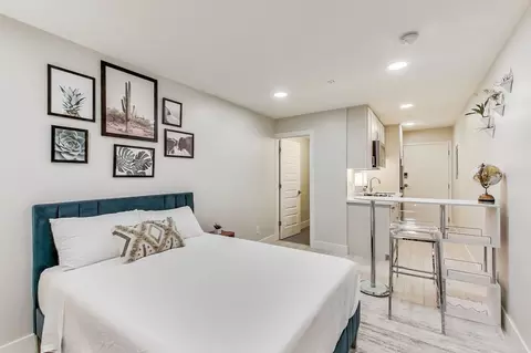 565 Page St, San Francisco, CA 94117