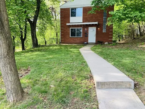 202 William St #1ST, West View, PA 15229