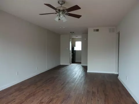 2200 San Gabriel St, Austin, TX 78705 photo 2