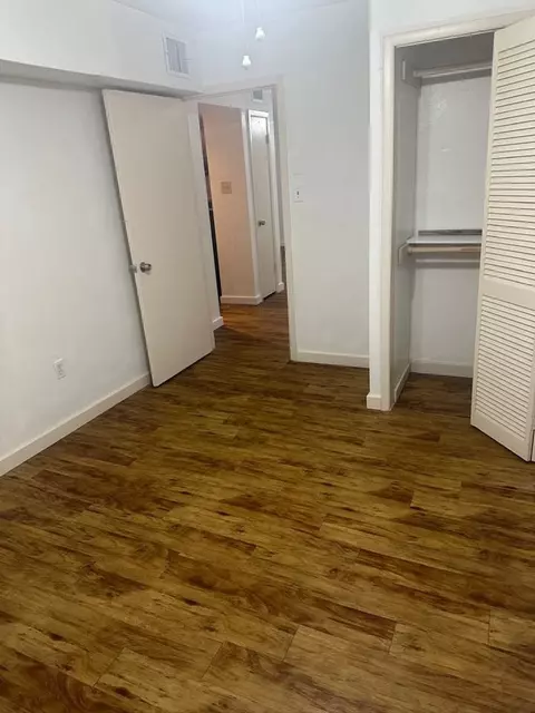 2200 San Gabriel St, Austin, TX 78705 photo 12
