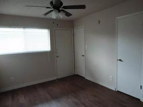 2200 San Gabriel St, Austin, TX 78705 photo 5