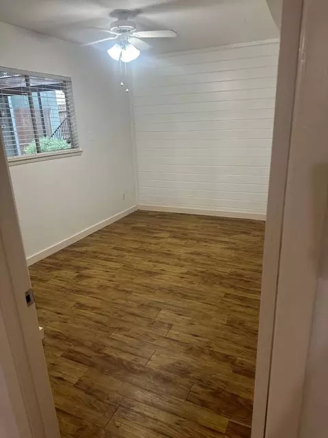 2200 San Gabriel St, Austin, TX 78705 photo 11
