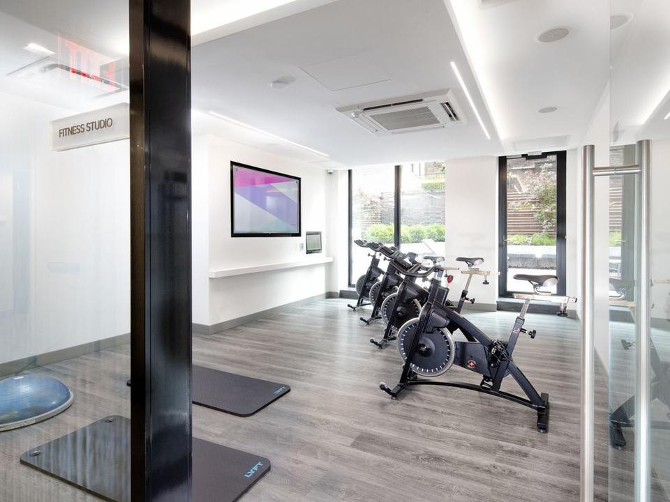 250 W 50th St, New York, NY 10019 photo 23