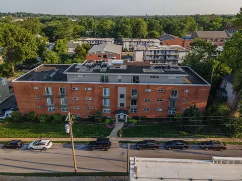 7221 Anna Ave, Maplewood, MO 63143