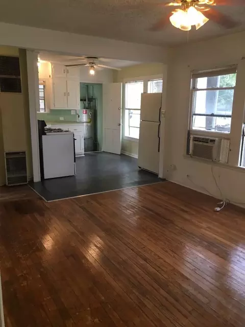 2206 Lee Hall St, San Antonio, TX 78201