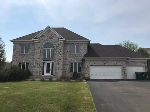 2740 118th Ct NE, Blaine, MN 55449