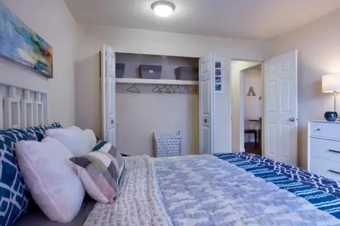 32000 Concord Dr, Madison Heights, MI 48071