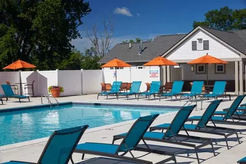 32000 Concord Dr, Madison Heights, MI 48071