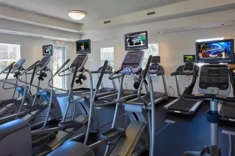 32000 Concord Dr, Madison Heights, MI 48071
