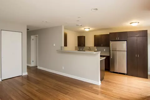 2720 SW Spring Garden St, Portland, OR 97219