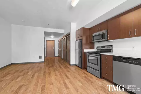 3916 S Corbett Ave, Portland, OR 97239
