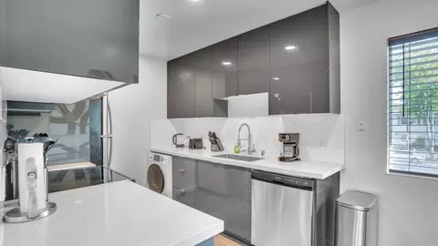 1980 California St, Mountain View, CA 94040