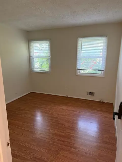 9083 Meadow Heights Rd, Randallstown, MD 21133 photo 5