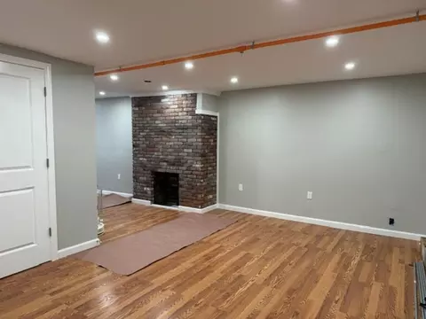 15 Franklin St, Nashua, NH 03064