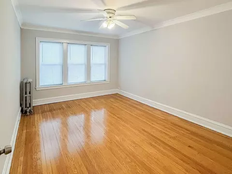 5073 N Wolcott Ave, Chicago, IL 60640
