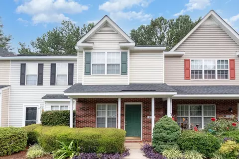 9953 Birch Knoll Ct, Charlotte, NC 28213