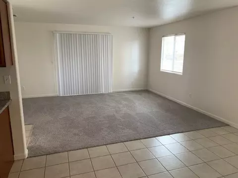 641 N Fowler Ave, Clovis, CA 93611 photo 3