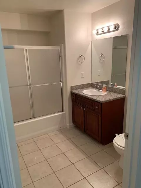 641 N Fowler Ave, Clovis, CA 93611 photo 2