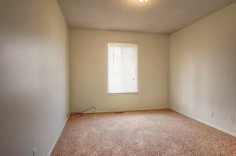 1902 Karen Ct, Champaign, IL 61822